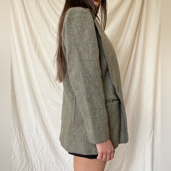 SOLD - Picture 2 of 4